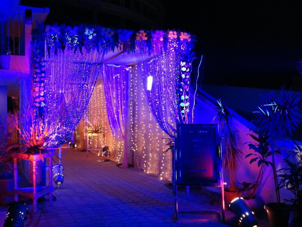 Hotel Gulmor Ludhiana Ngoại thất bức ảnh